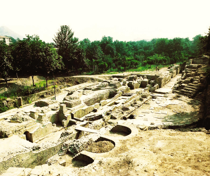 TEATRO ELLENISTICO-ROMANO DI PARETI (I sec. BC)
